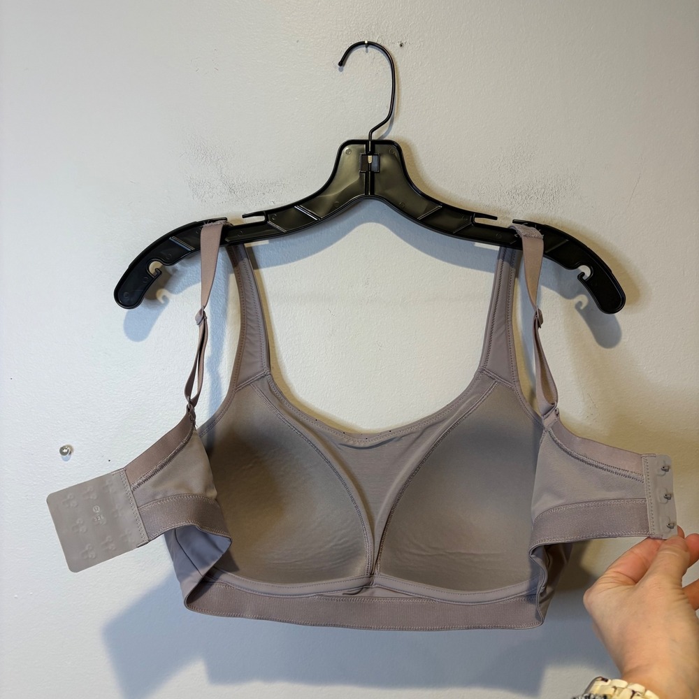 Lululemon Run Times‎ High Support Adjustable Straps Sports Bra Lilac Size 32E - Picture 7 of 7